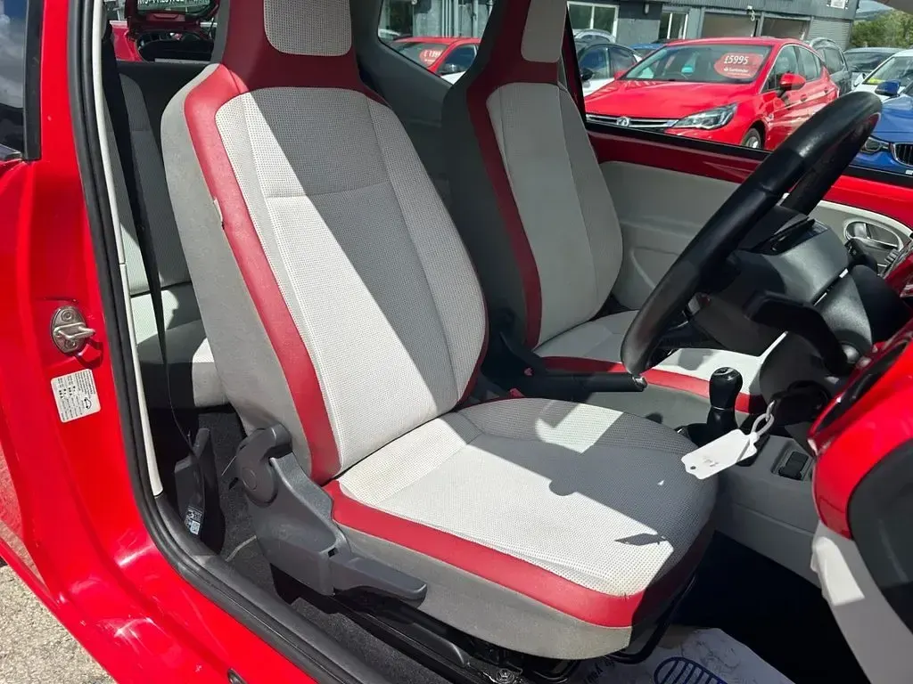 Used VW up! high up! 75 HP (55 kW) 2015 Red Hatchback