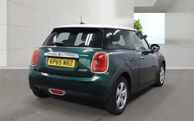 Used Mini Cooper Hatch 136 HP (100 kW) 2017 Hatchback