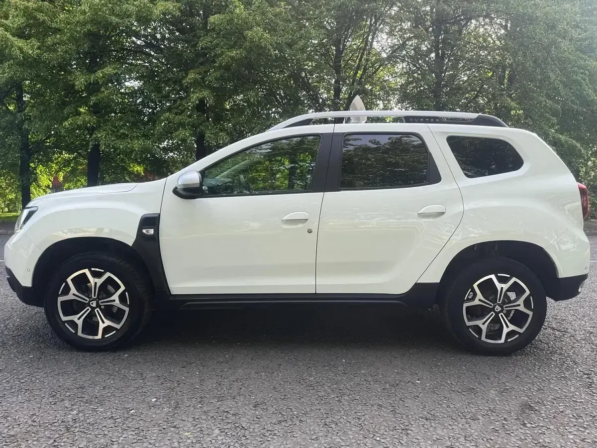 Used Dacia Duster Prestige 114 HP (83 kW) 2018 White SUV