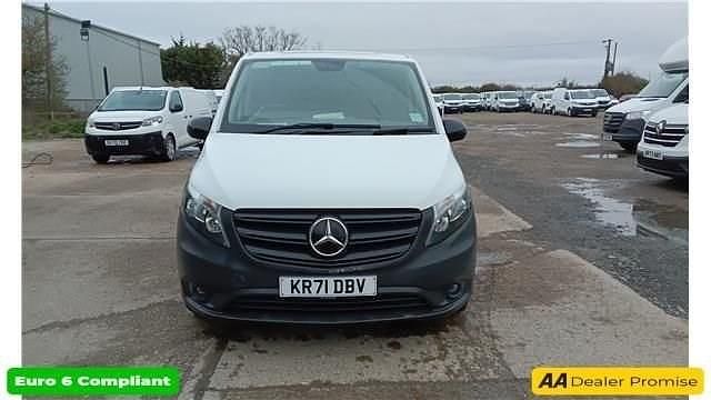 Used Mercedes Vito Progressive 161 HP (118 kW) 2021 White Van
