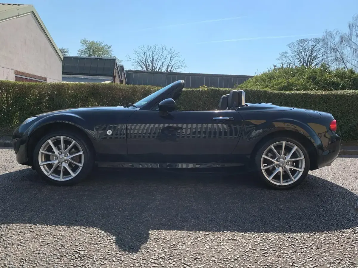 Used Mazda MX5 Inclusive 160 HP (117 kW) 2011 Black Cabriolet