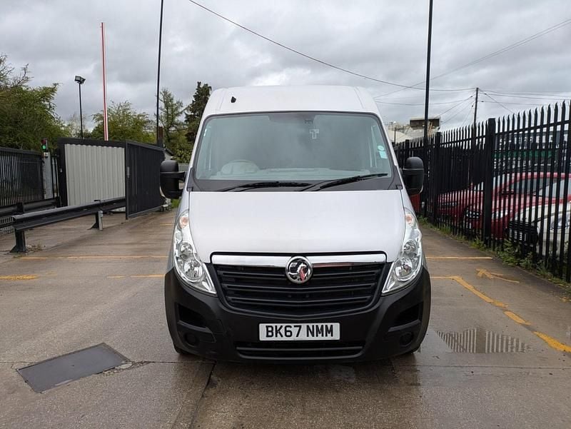 Used Vauxhall Movano 110 HP (80 kW) 2017 Silver MPV