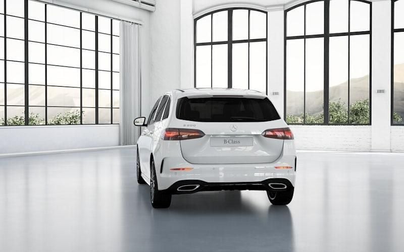 New Mercedes B200 AMG Line Premium Plus 163 HP (119 kW) 2025 MPV