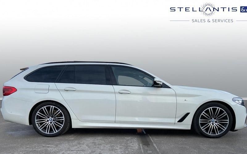 Used BMW 520 M Sport 190 HP (139 kW) 2018 Blue Estate