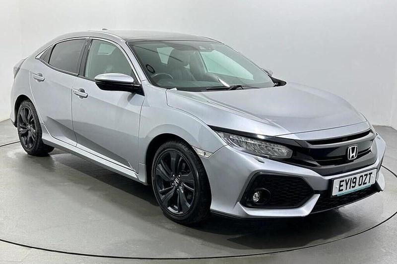 Used Honda Civic EX 126 HP (92 kW) 2019 Silver Hatchback