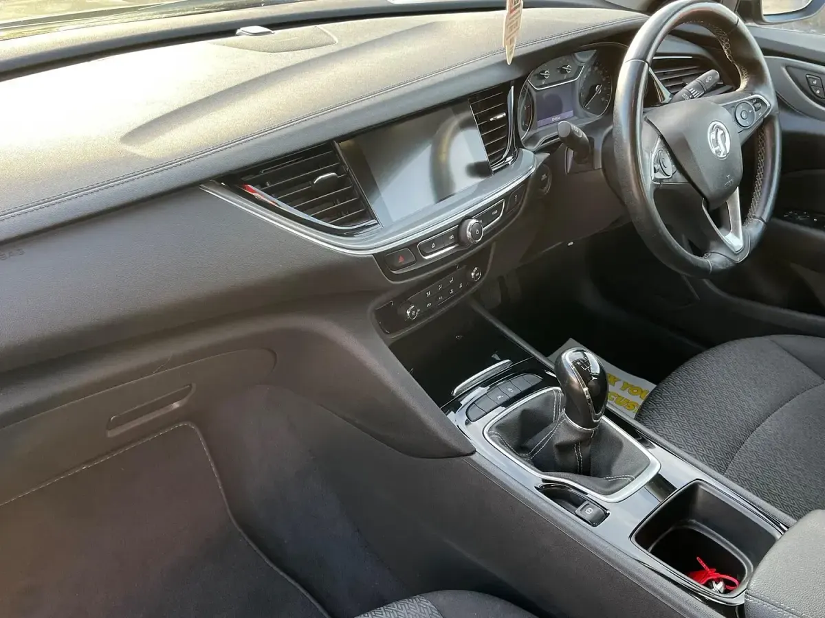 Used Vauxhall Insignia Design Edition 2018 Grey Hatchback