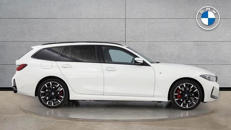Used BMW 330e M Sport 288 HP (211 kW) 2025 White Estate