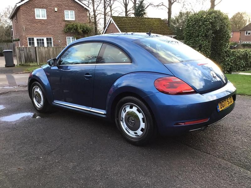 Used VW Beetle Design 105 HP (77 kW) 2017 Blue Hatchback