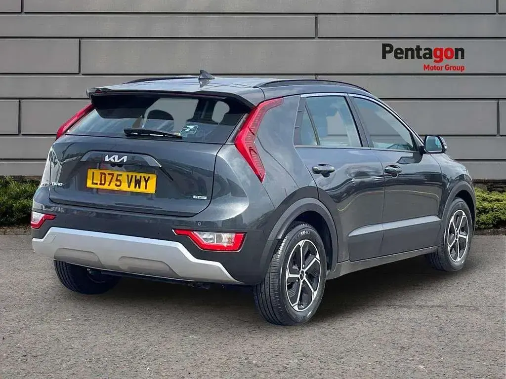 Used Kia Niro 168 HP (123 kW) 2025 Grey SUV
