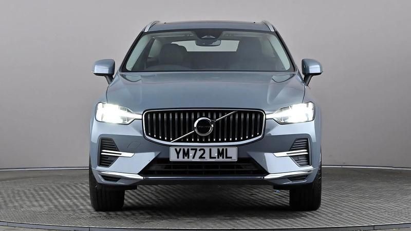 Used Volvo XC60 Core 350 HP (257 kW) 2023 Grey SUV