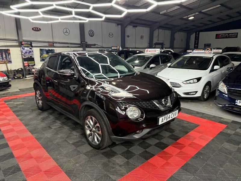 Black Used 2015 Nissan Juke Tekna SUV | £7,950 (Fair price) - Image 1/4