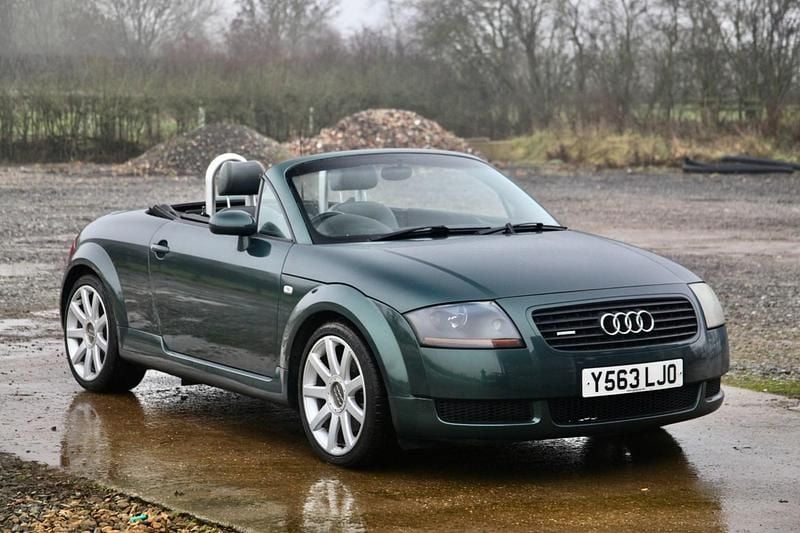 Begagnad Audi TT Roadster Design 225 HK (165 kW) 2001 Grön Cab
