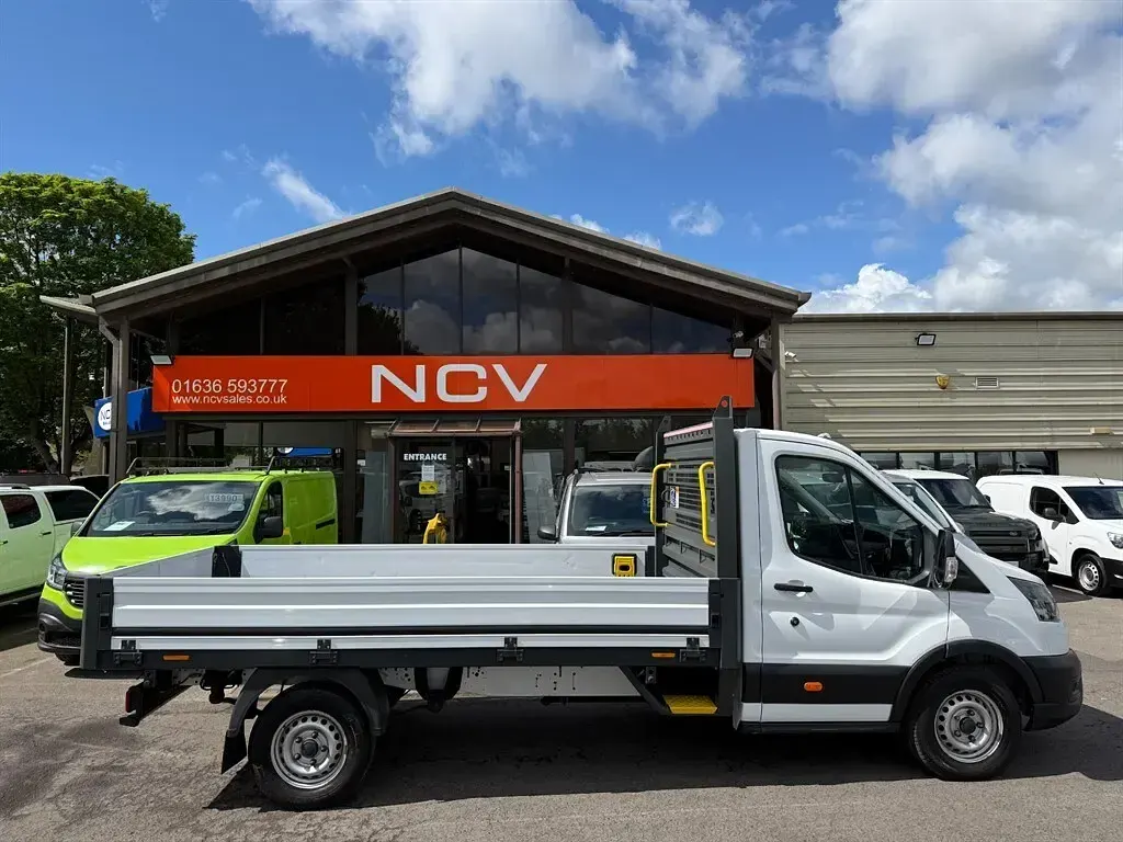 Used Ford Transit 130 HP (95 kW) 2021 White Cabriolet