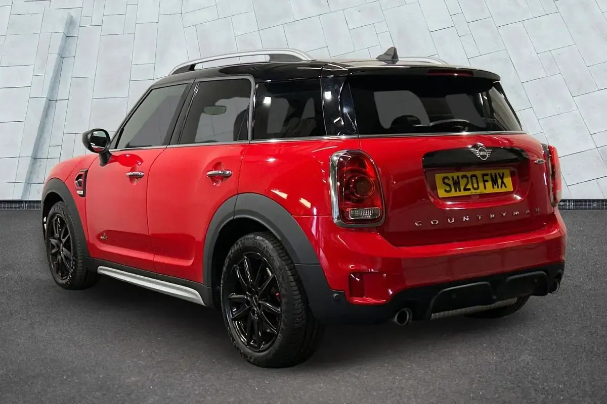 Used Mini John Cooper Works Countryman 302 HP (222 kW) 2020 Red SUV
