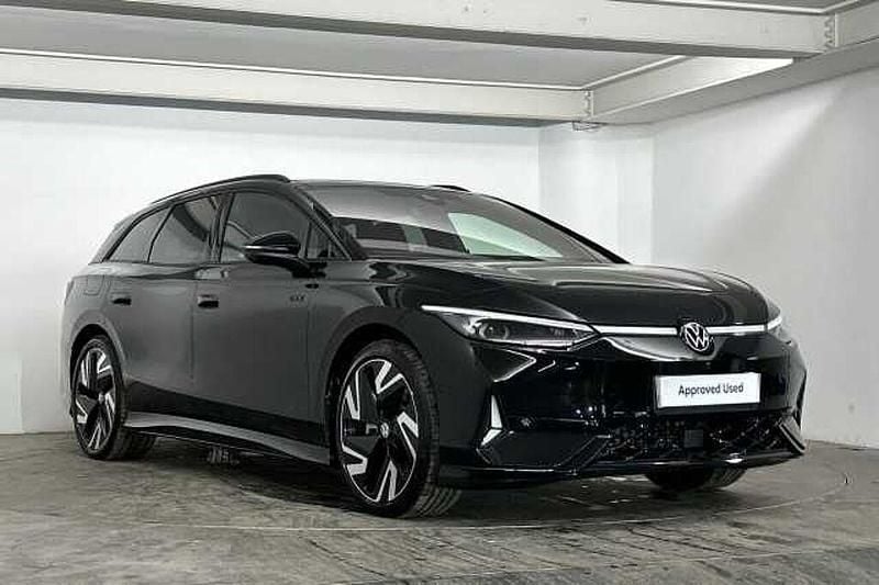 Black Used 2025 VW ID.7 GTX Sedan | £49,995 (A bit pricey) - Image 1/4