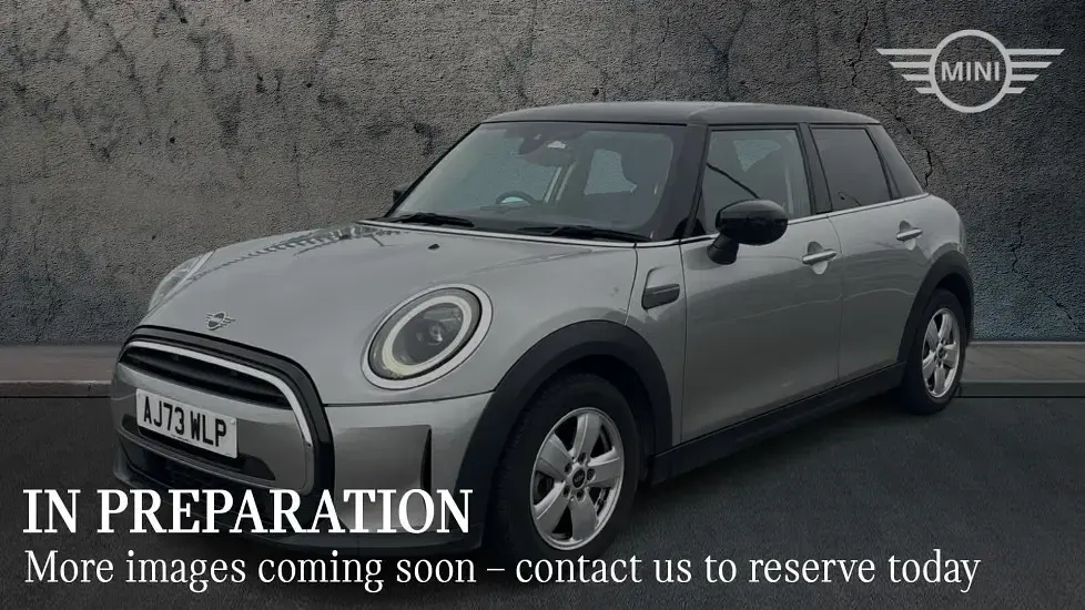 Used Mini Cooper Classic 134 HP (98 kW) 2024 Silver Hatchback