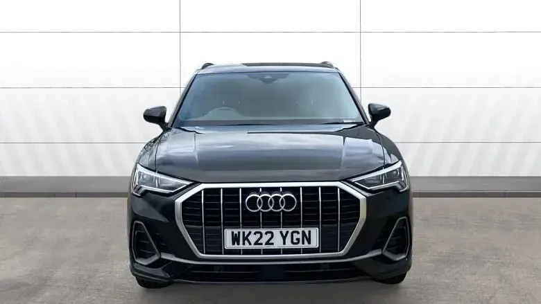 Second-hand Audi Q3 S-Line 150 CP (110 kW) 2022 Negru SUV