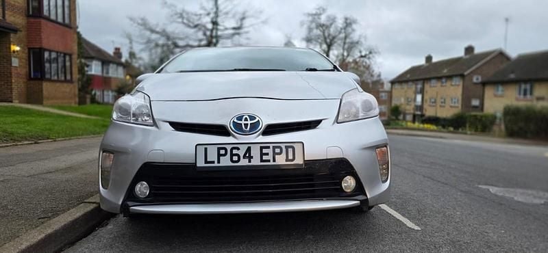 Used Toyota Prius T3 2015 Silver Hatchback