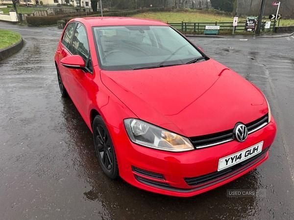 Used VW Golf VII SE 105 HP (77 kW) 2014 Red Hatchback