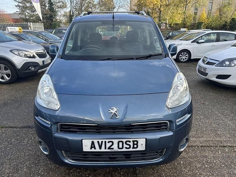 Used Peugeot TePee S 92 HP (67 kW) 2012 Blue MPV