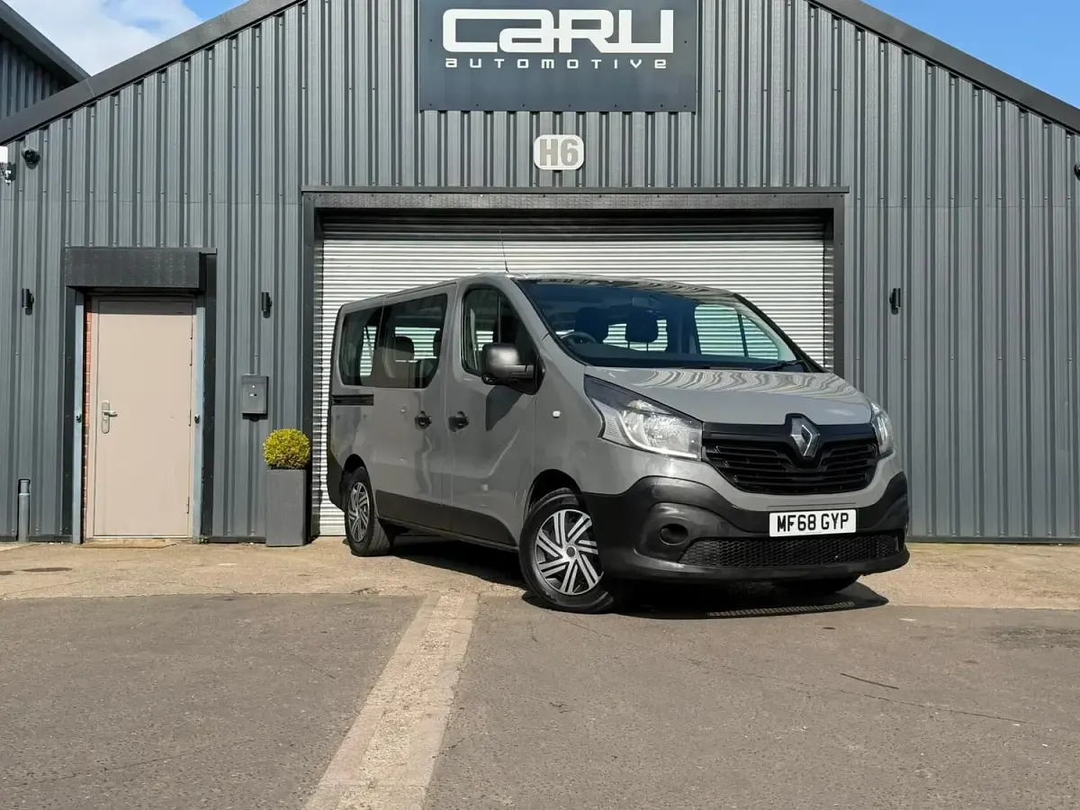 Used Renault Trafic Business 2018 Grey MPV