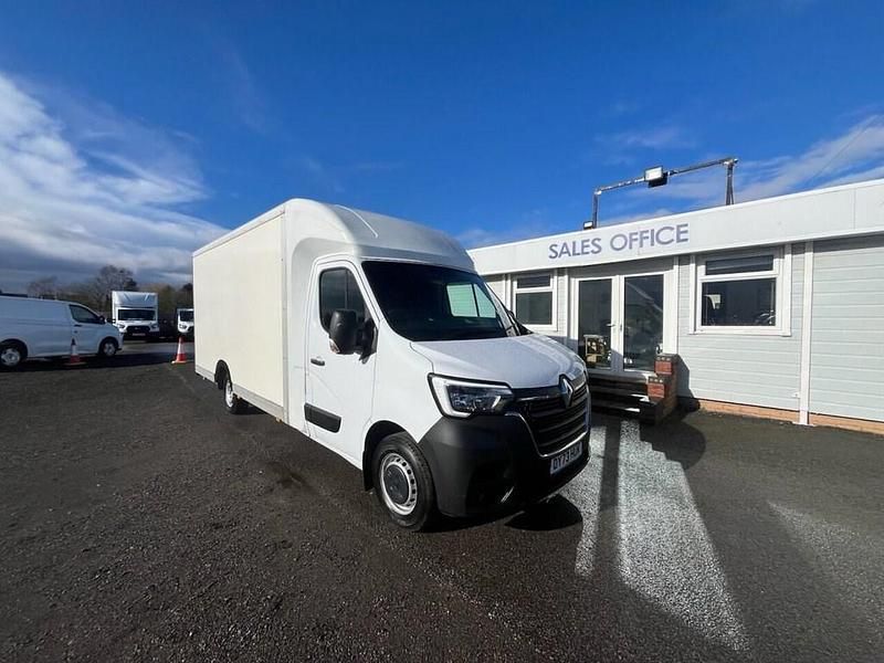 Used Renault Master Business 2023 White MPV