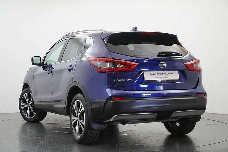Used Nissan Qashqai N-Connecta 115 HP (84 kW) 2018 Blue SUV
