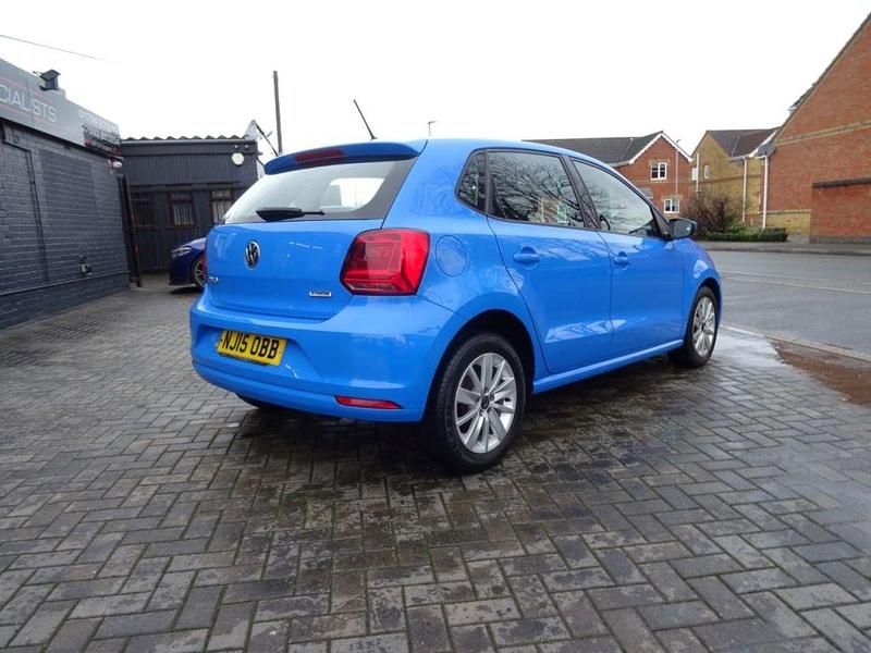 Used VW Polo SE 75 HP (55 kW) 2015 Blue Hatchback