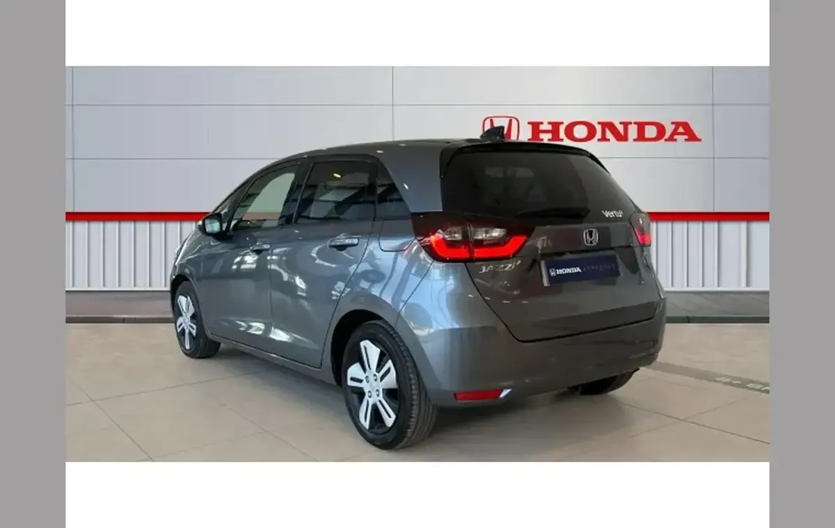 Used Honda Jazz Hybrid 107 HP (78 kW) 2021 Grey Hatchback