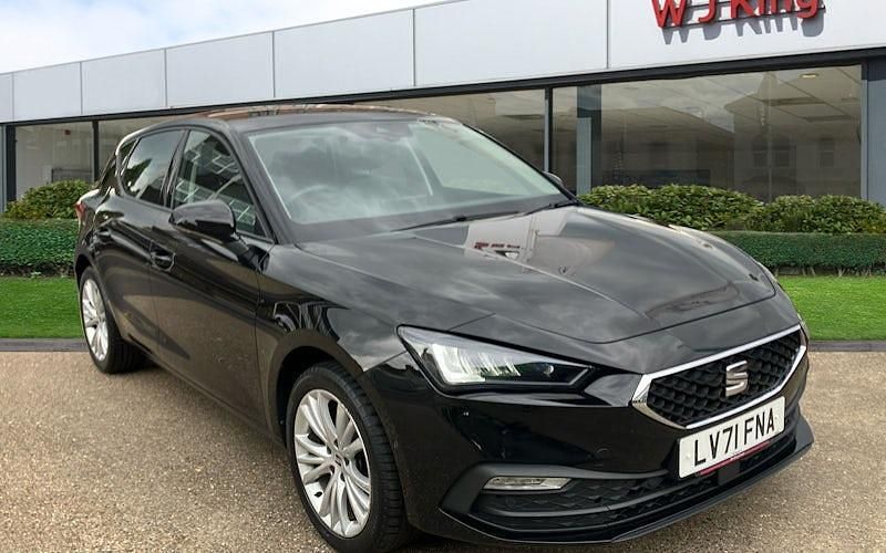 Used 2023 Seat Leon SE Dynamic Hatchback | £14,195 (Fair price) - Image 1/3