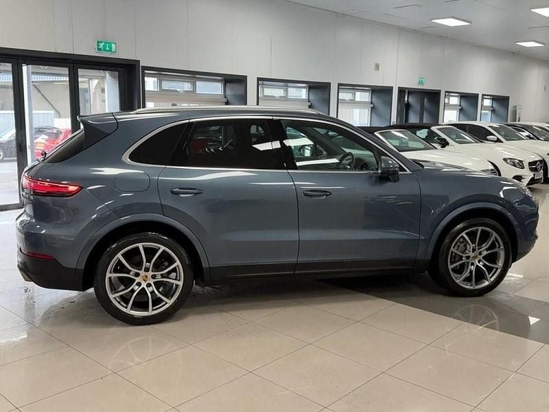 Used Porsche Cayenne 340 HP (250 kW) 2018 Blue SUV