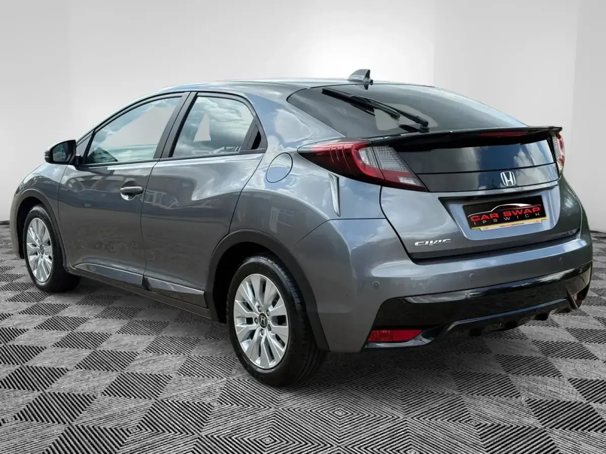 Używany Honda Civic SE Plus 120 KM (88 kW) 2016 Szary Hatchback