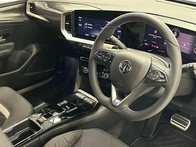 Used Vauxhall Mokka Ultimate 128 HP (94 kW) 2025 White SUV