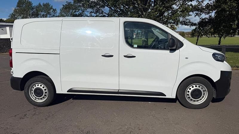 Used Peugeot Expert Premium 2023 White Van