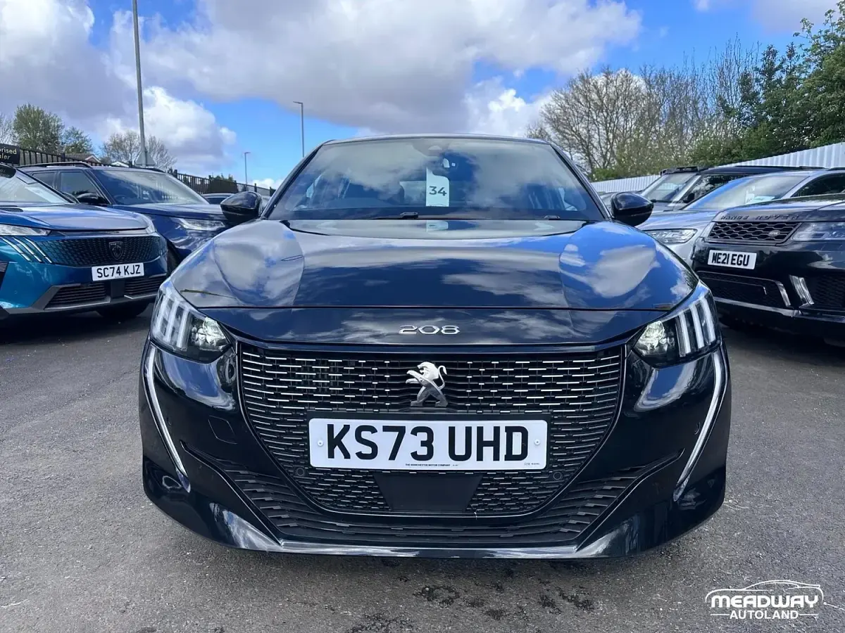 Used Peugeot 208 GTi 100 HP (73 kW) 2023 Black Hatchback