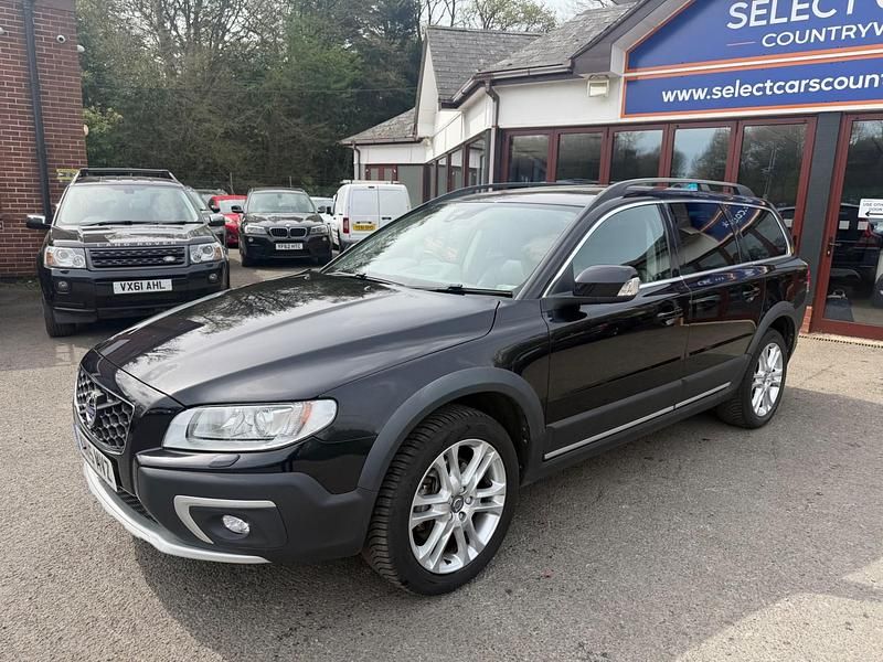 Used Volvo XC70 SE Lux 215 HP (158 kW) 2015 Black Estate