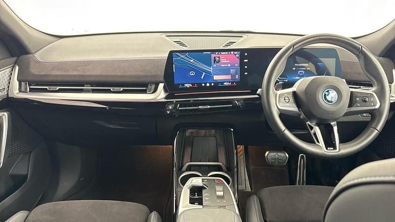 Used BMW iX2 M Sport 147 kW (201 HP) 2025 Blue SUV