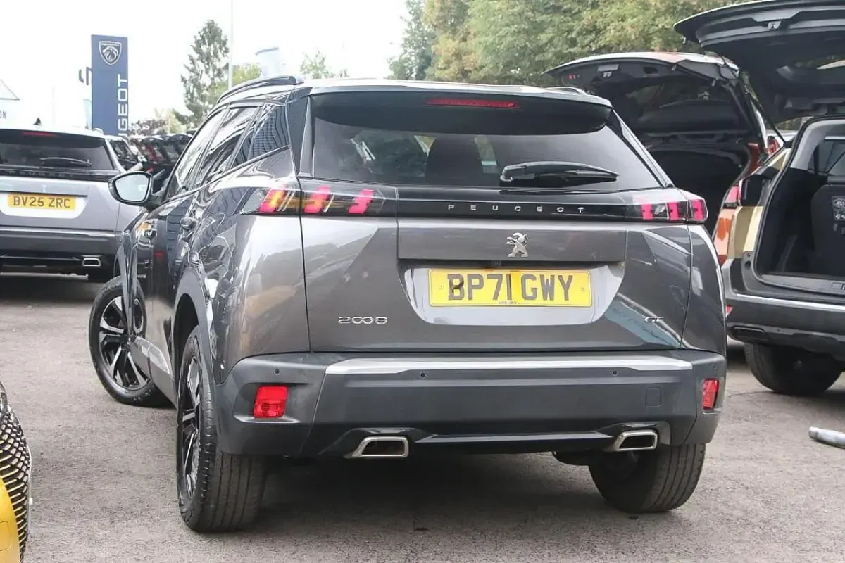 Used Peugeot 2008 GT 129 HP (94 kW) 2022 Grey SUV
