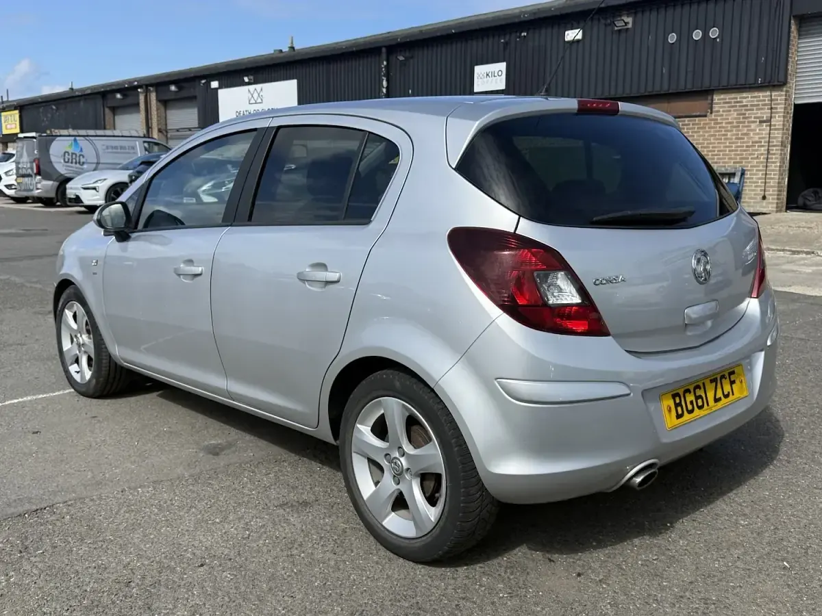 Used Vauxhall Corsa 83 HP (61 kW) 2011 Silver Hatchback