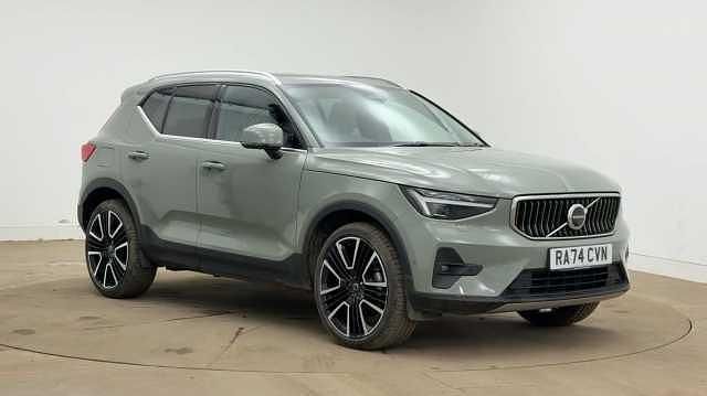 Green Used 2025 Volvo XC40 Ultra SUV | £33,790 (Fair price) - Image 1/4