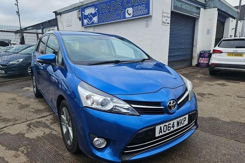 Used Toyota Verso Trend 147 HP (108 kW) 2014 Blue MPV