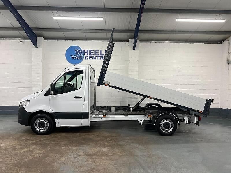 Używany Mercedes Sprinter Progressive 2022 Biały Van