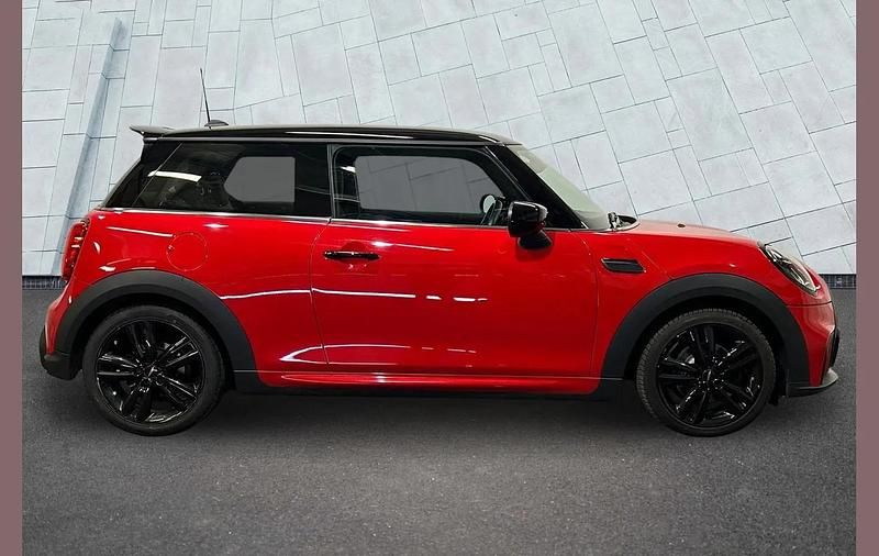 Używany Mini Cooper Hatch 134 KM (98 kW) 2022 Czerwony Hatchback