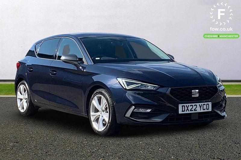 Blue Used 2022 Seat Leon ST FR Estate | £17,799 (Fair price) - Image 1/4