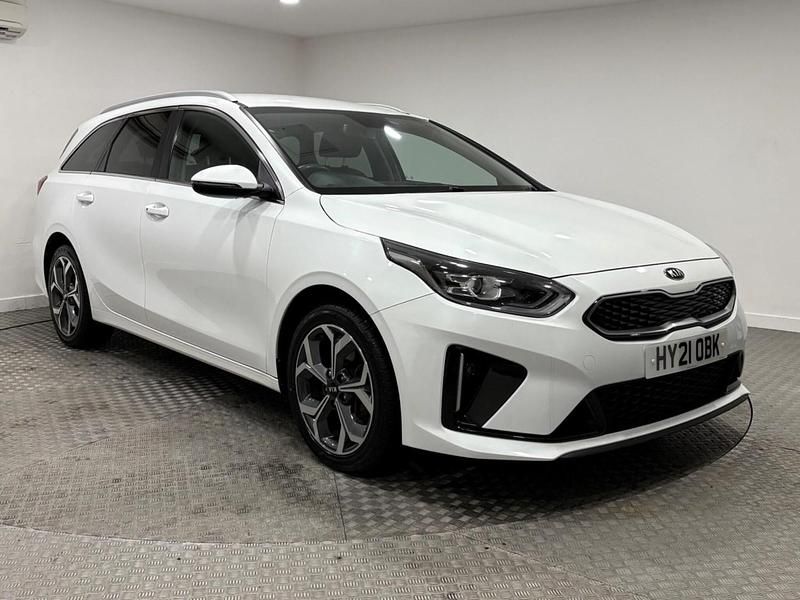 Used Kia Ceed Sportswagon 2021 White Estate