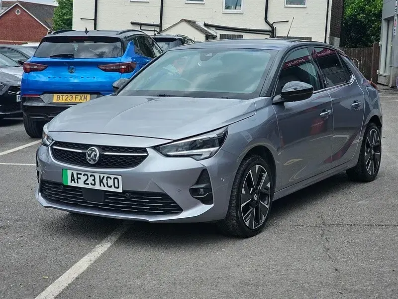 Używany Vauxhall Corsa-e Ultimate 100 kW (136 KM) 2023 Szary Hatchback