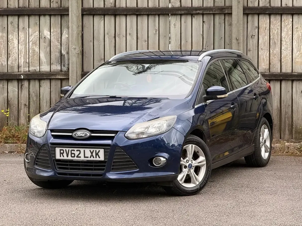 Used Ford Focus Zetec 2012 Blue Estate