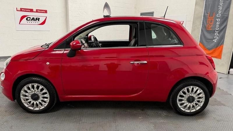 Used Fiat 500 Lounge 69 HP (50 kW) 2018 Red Hatchback