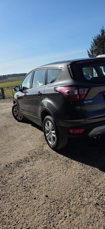 Used Ford Kuga Zetec 182 HP (133 kW) 2017 Grey SUV