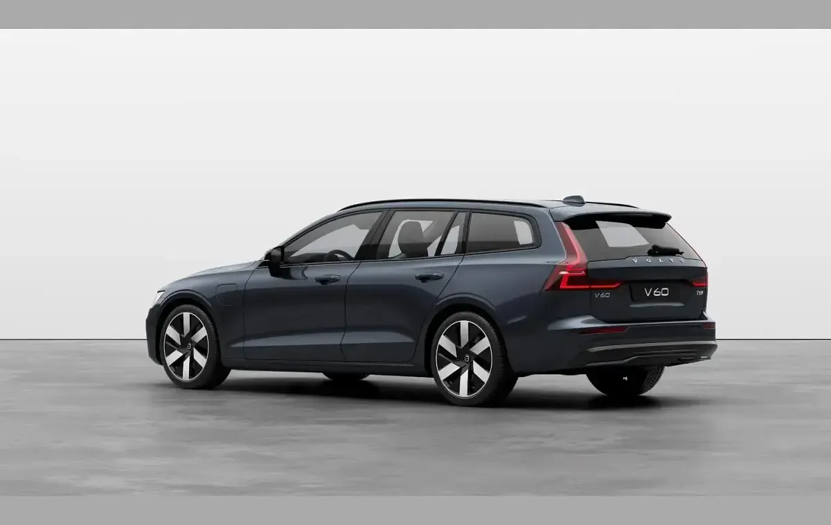 New Volvo V60 Plus 329 HP (241 kW) 2025 Other Estate